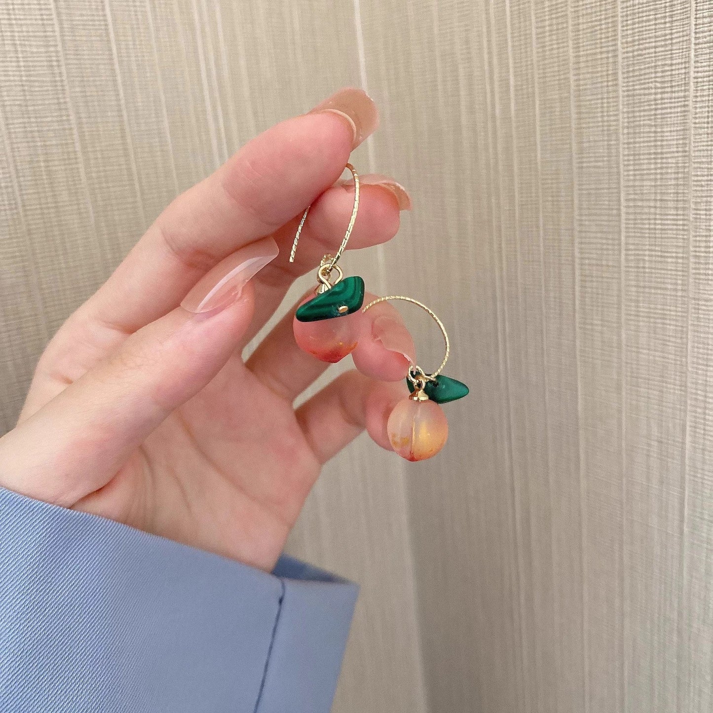 Frosted Peach and Malachite Drops Earrings  JLT11438
