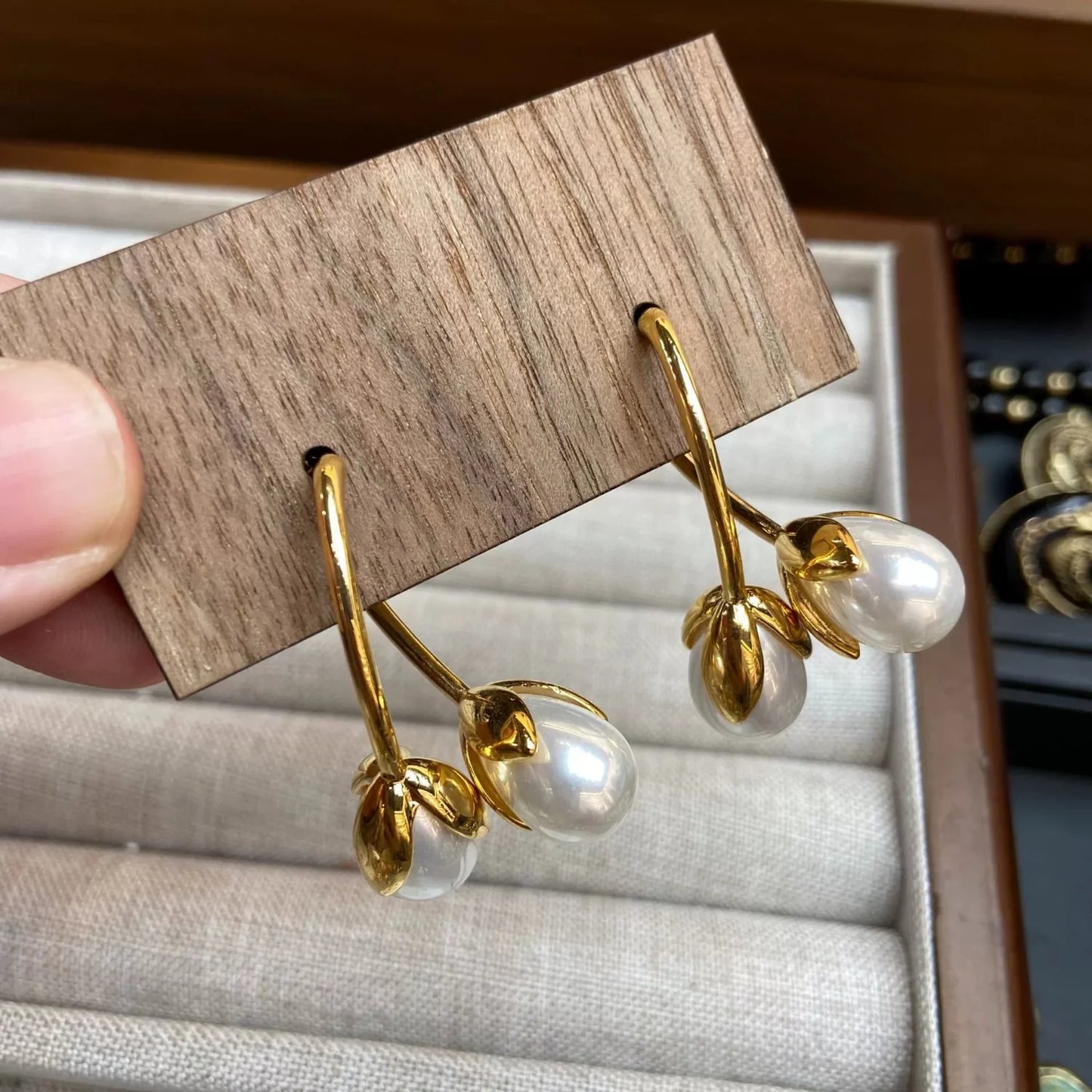 Gold Pearl Bud Drop Earrings jlt