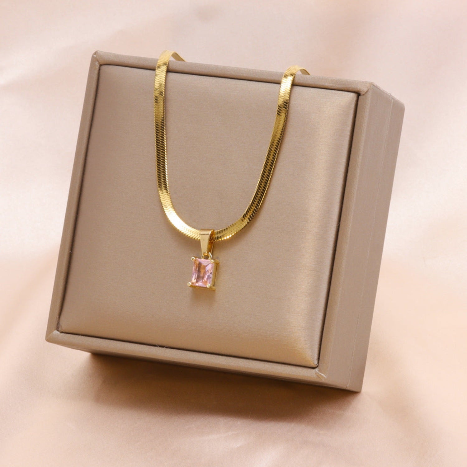 Roseate Pendant Necklace JLTN0613 | Just Lil Things at Broadway