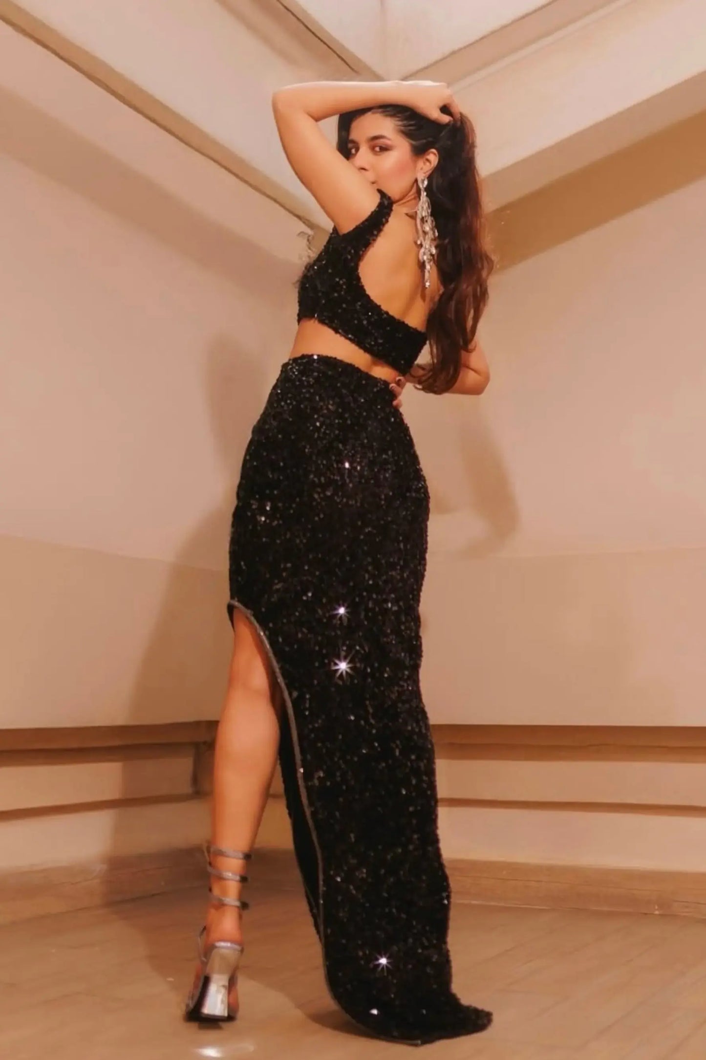 LEILA Sequins Crop