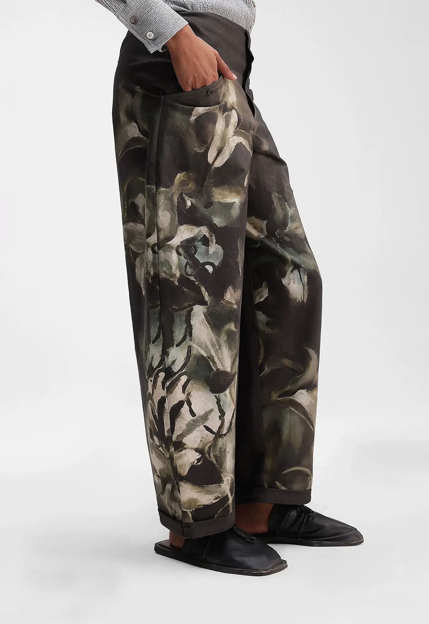 Lilies Barrel Pants