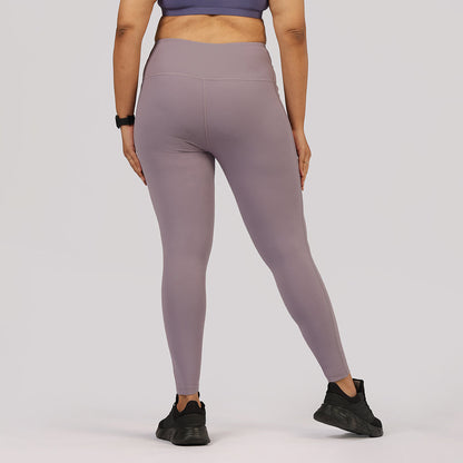 Ultimate Leggings | BlissClub at Broadway