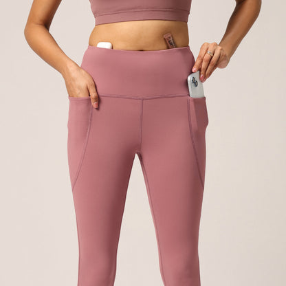 Ultimate Leggings | BlissClub at Broadway