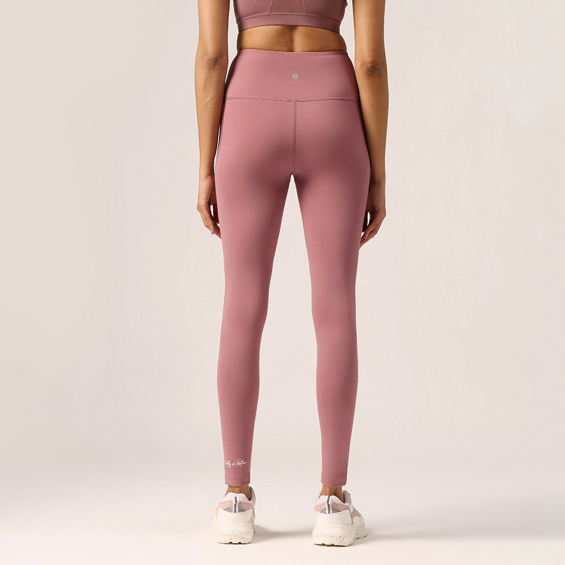Ultimate Leggings | BlissClub at Broadway