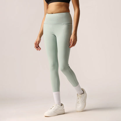 Ultimate Leggings | BlissClub at Broadway