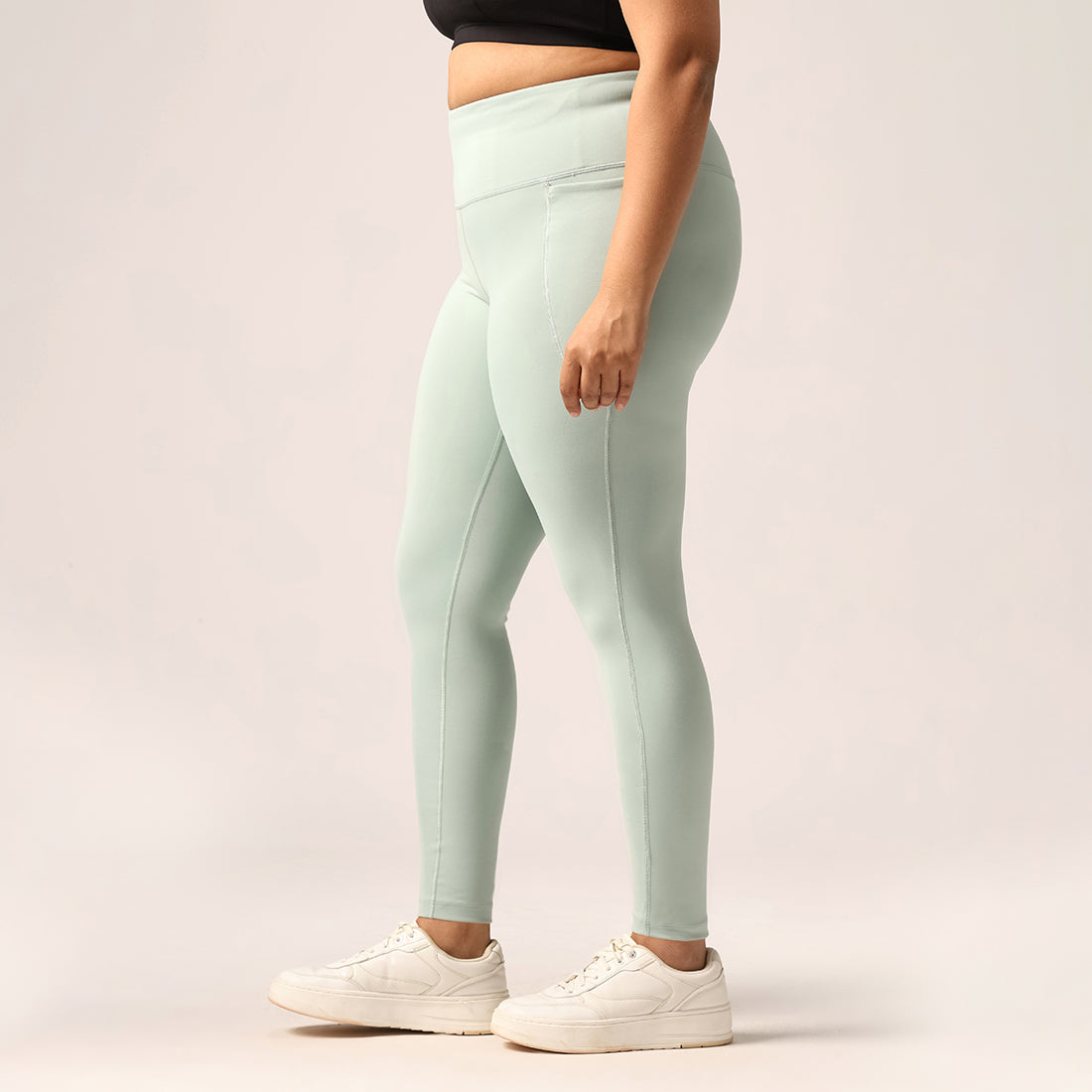 Ultimate Leggings | BlissClub at Broadway