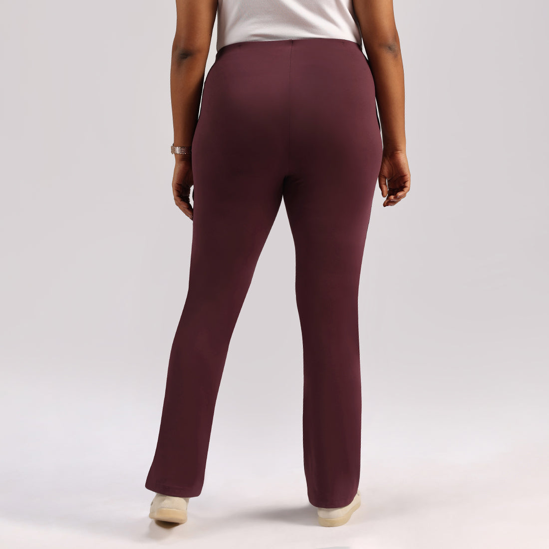 Ultimate Straight Pants | BlissClub at Broadway