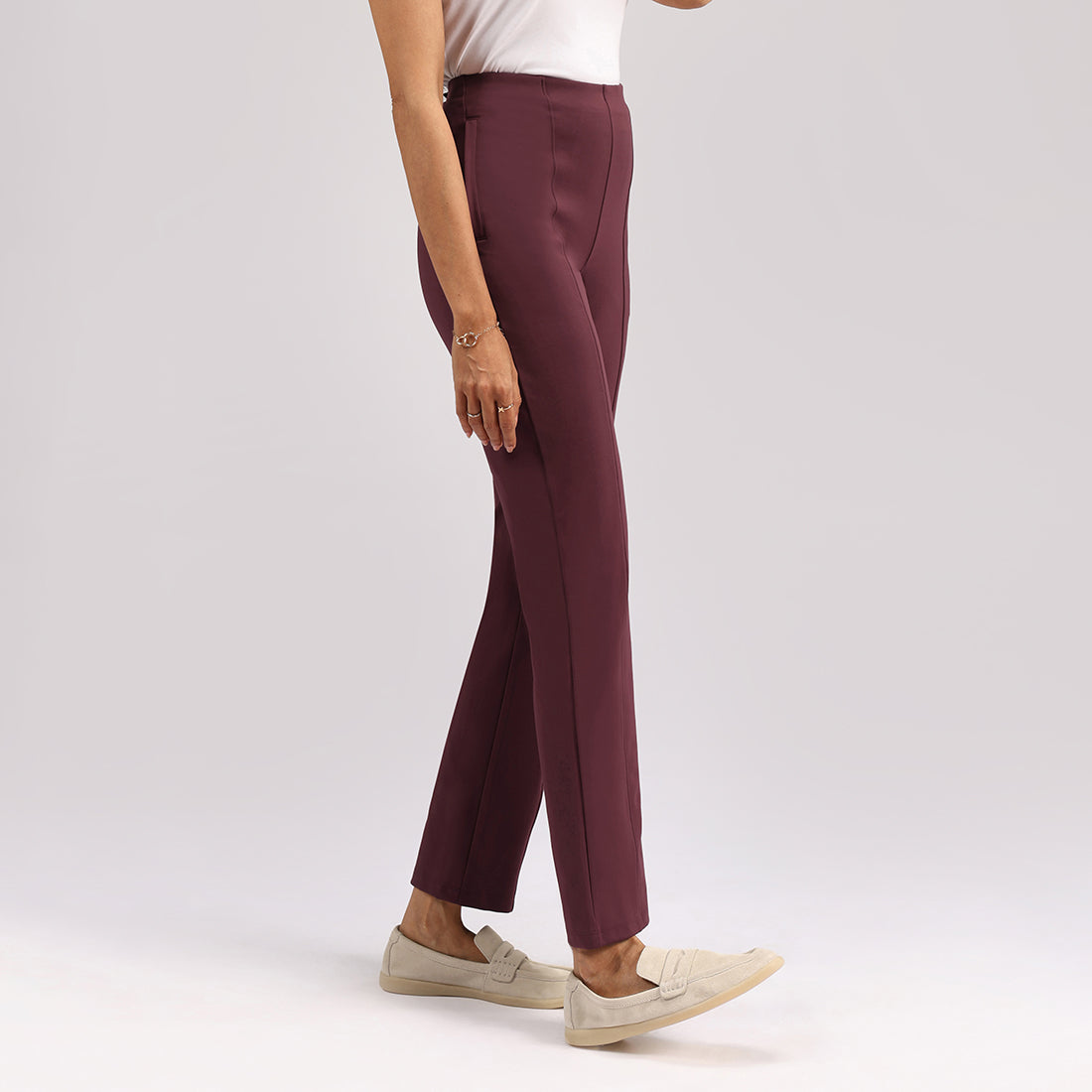Ultimate Straight Pants | BlissClub at Broadway