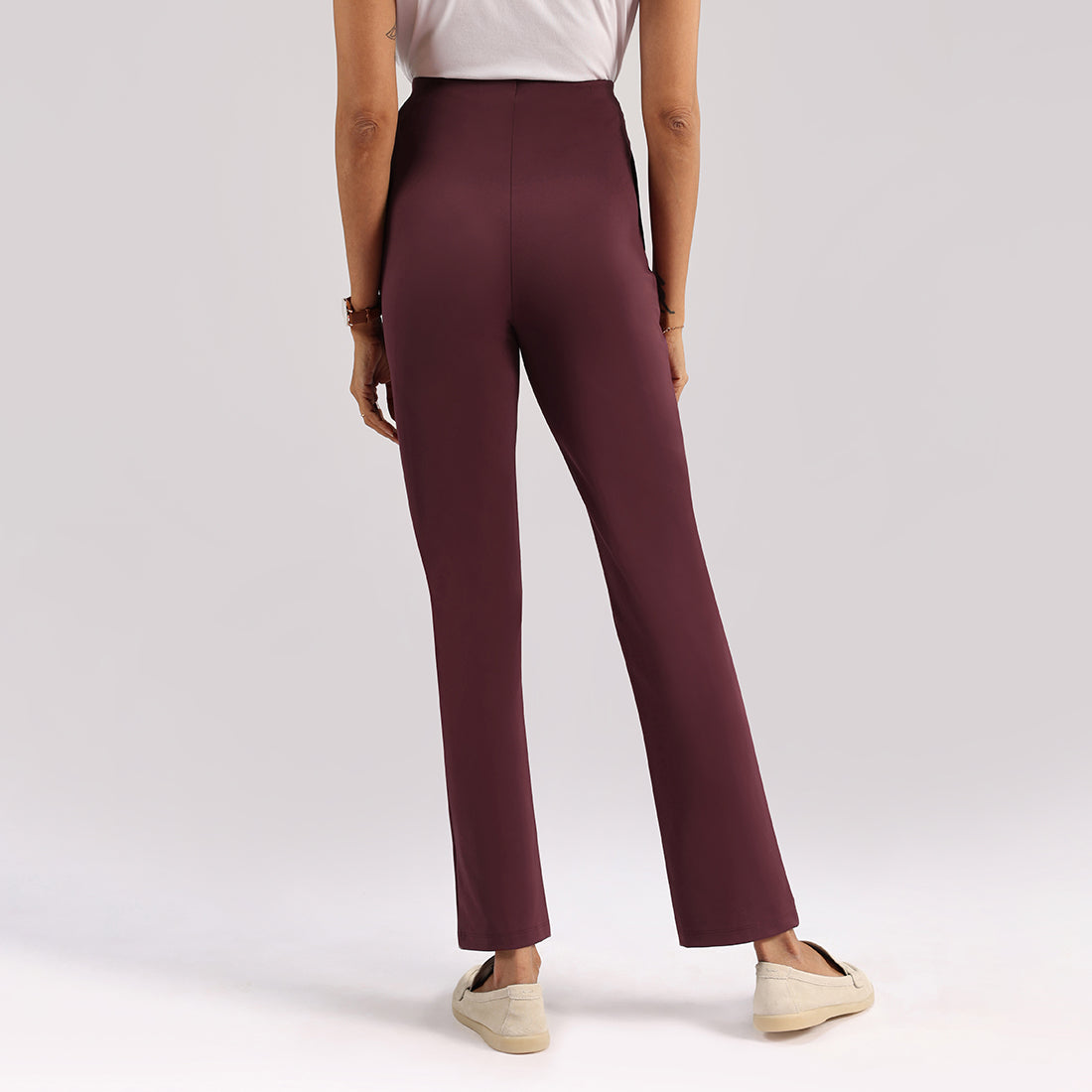 Ultimate Straight Pants | BlissClub at Broadway