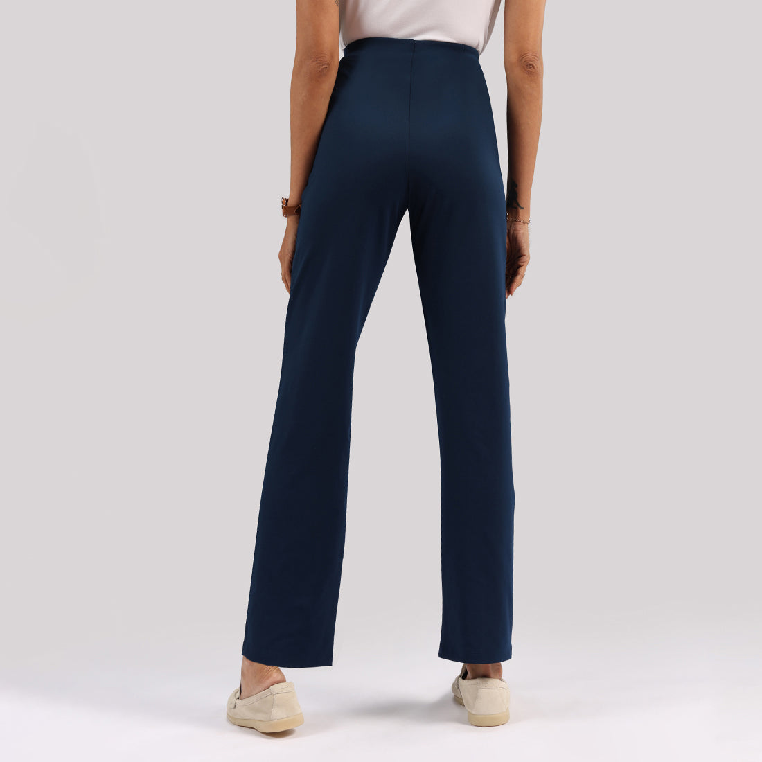 Ultimate Straight Pants | BlissClub at Broadway