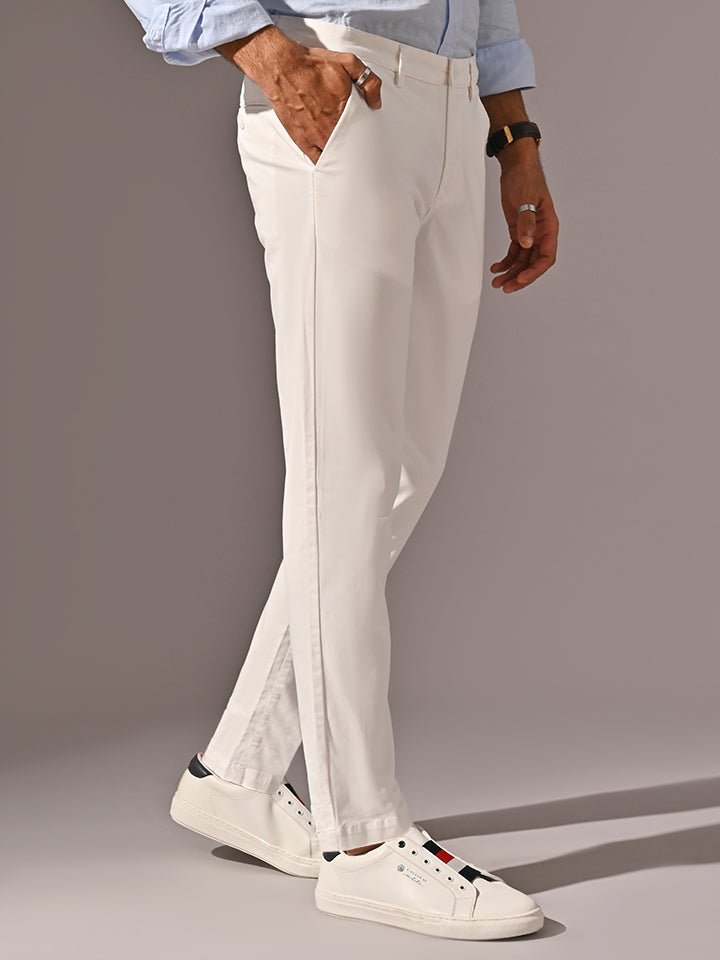 Stride White Solid Chinos