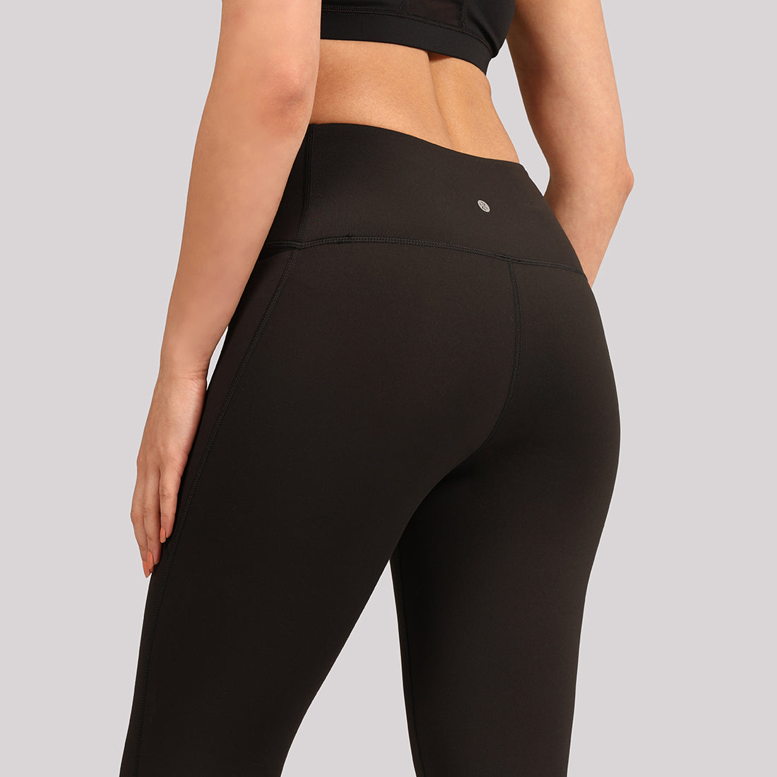 Ultimate Leggings | BlissClub at Broadway