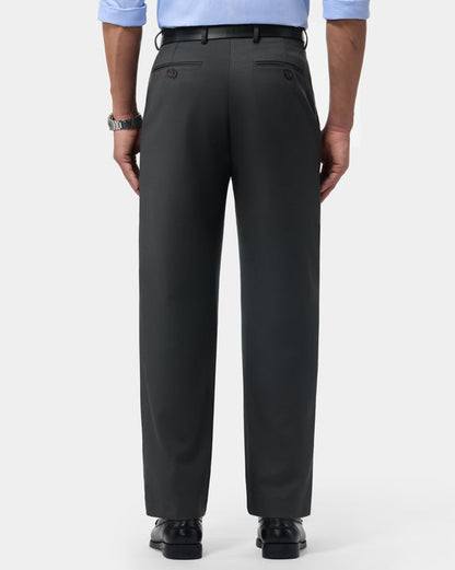 The Relaxed Textured Runway Pant Grey