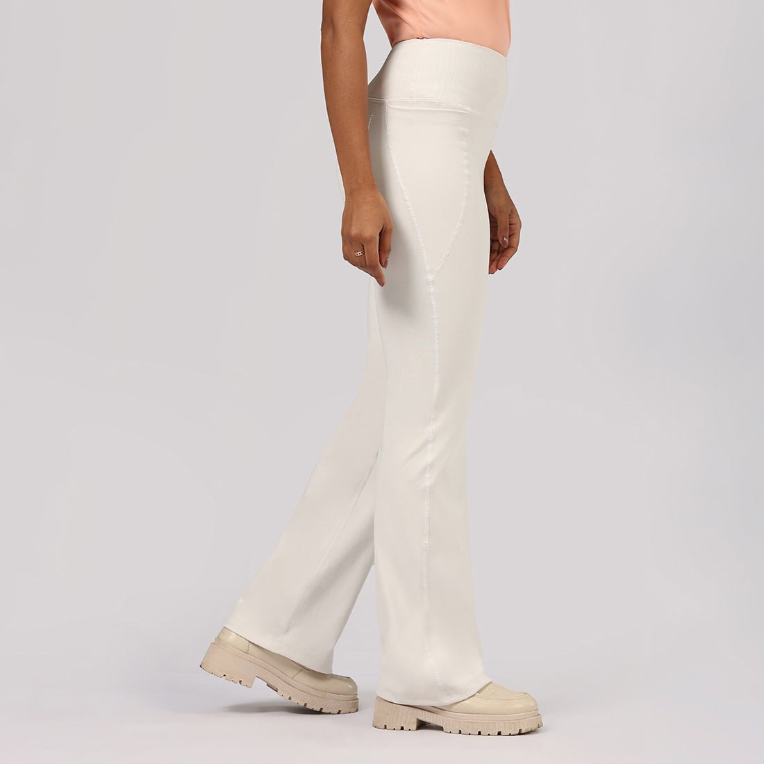 Ultimate Flare Pants Tall