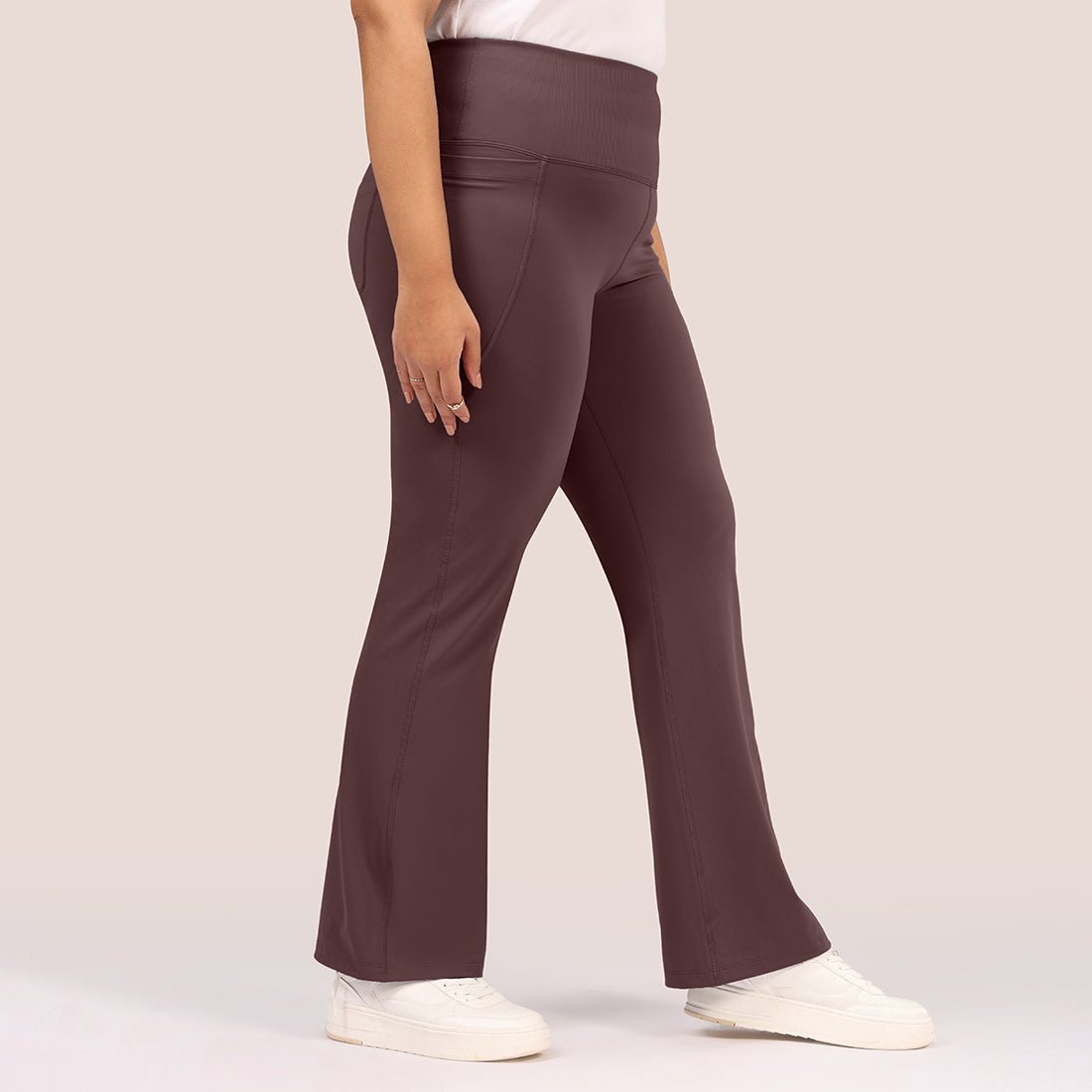 Ultimate Flare Pants Tall