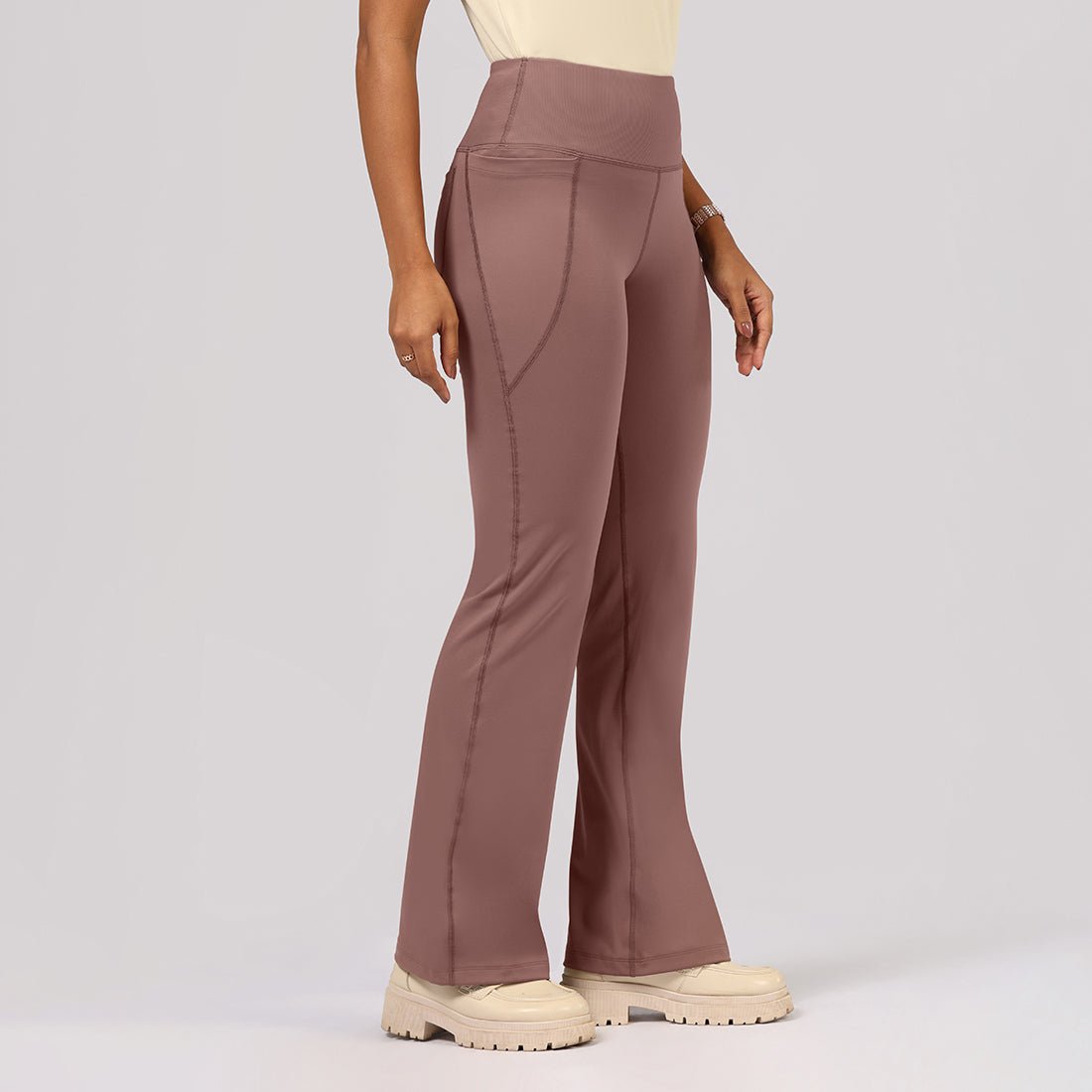 Ultimate Flare Pants Tall