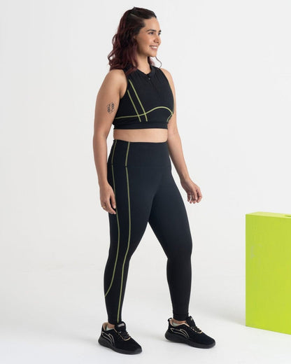 Yin Yang 2-in-1 Crop Top | Hunnit at Broadway