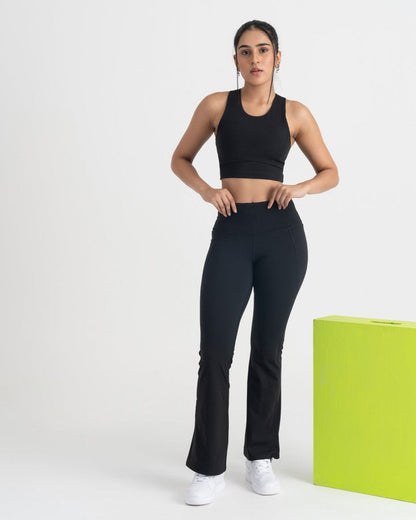 Zen Flare Pants | Hunnit at Broadway