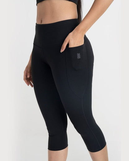 Zen Capris | Hunnit at Broadway